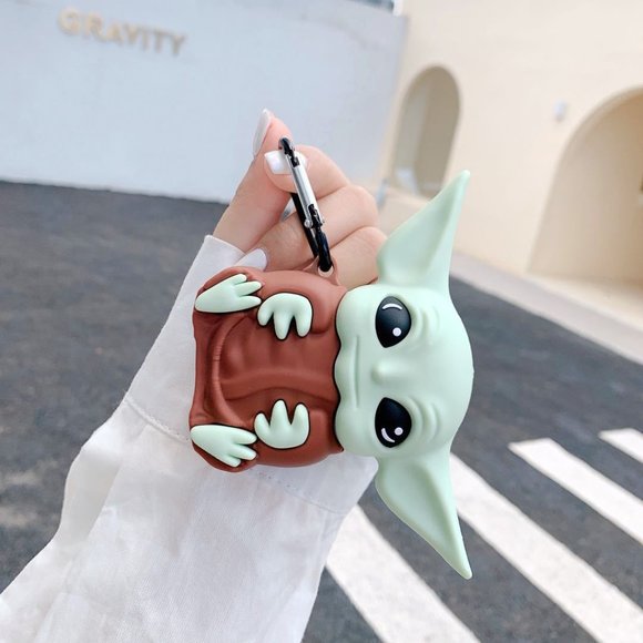 Baby Yoda Airpod Gen 1 and 2 Silicone Case - Picture 5 of 6